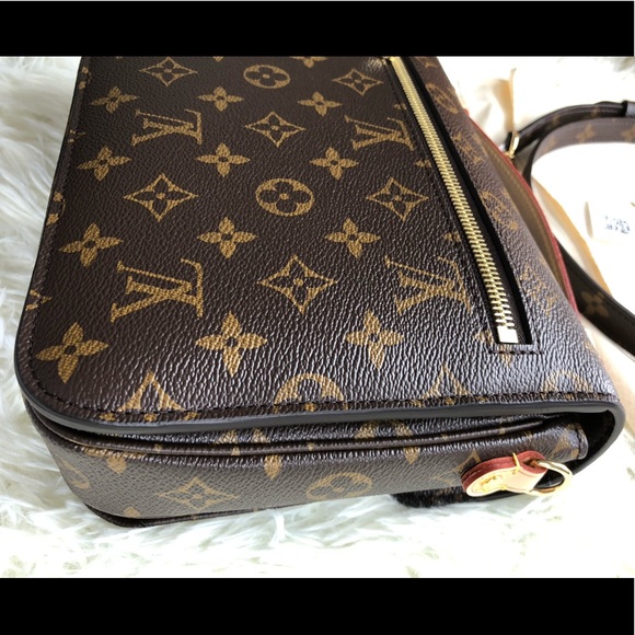 Louis Vuitton POCHETTE MÉTIS (Extra Pictures) - Picture 7 of 16